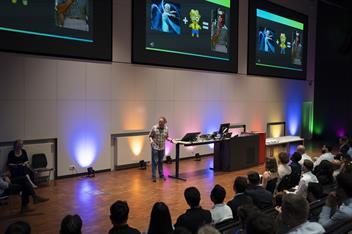 Absolventenfeier 2026 - Redner innen Audimax-15